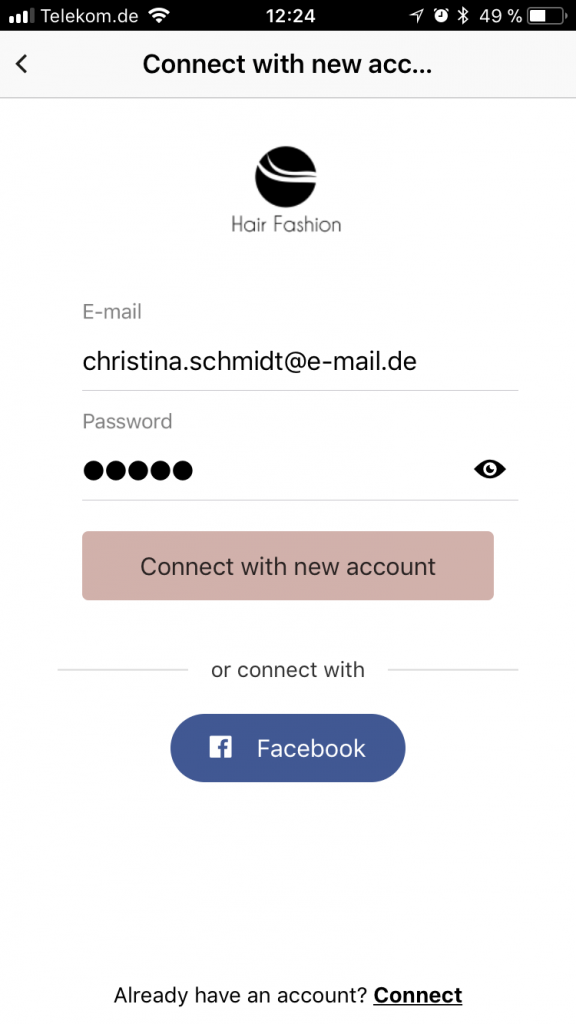 Easy way of connecting. App users can connect via E-Mail or Facebook login